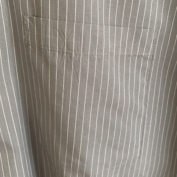 Van Heusen Men’s Long Sleeved Button Down Shirt - Picture 5 of 8